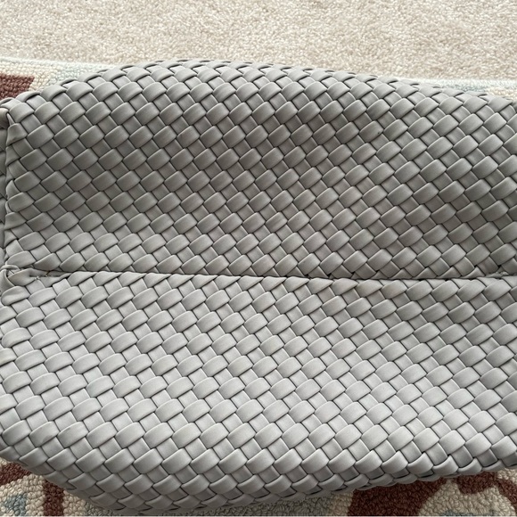 St. Barths Medium Solid - Picture 4 of 5